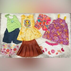 Bundle of 8 pieces girls size 2T